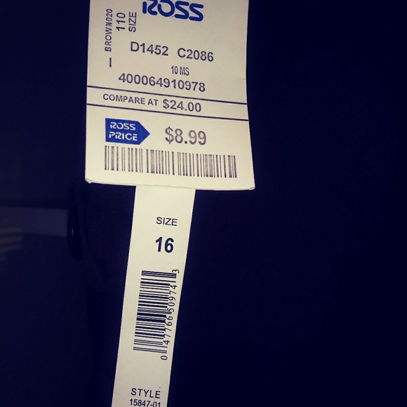 Shorts - Picture 4 of 4